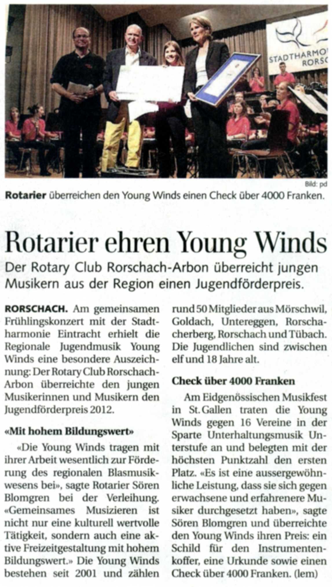 Bericht über die Verleihung des Förderpreises des Rotarier Clubs Rorschach-Arbon an die Young Winds während dem Frühlingskonzert
